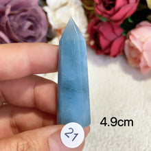 Load image into Gallery viewer, Natural Aquamarine Crystal Tower Point