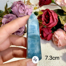 Load image into Gallery viewer, Natural Aquamarine Crystal Tower Point