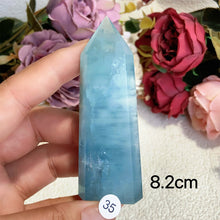 Load image into Gallery viewer, Natural Aquamarine Crystal Tower Point