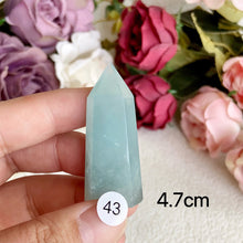 Load image into Gallery viewer, Natural Aquamarine Crystal Tower Point