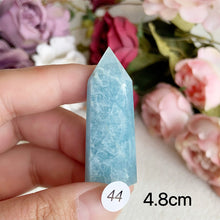 Load image into Gallery viewer, Natural Aquamarine Crystal Tower Point