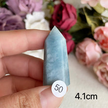 Load image into Gallery viewer, Natural Aquamarine Crystal Tower Point