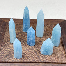 Load image into Gallery viewer, Natural Small-Sized  Crystal Aquamarine Tower