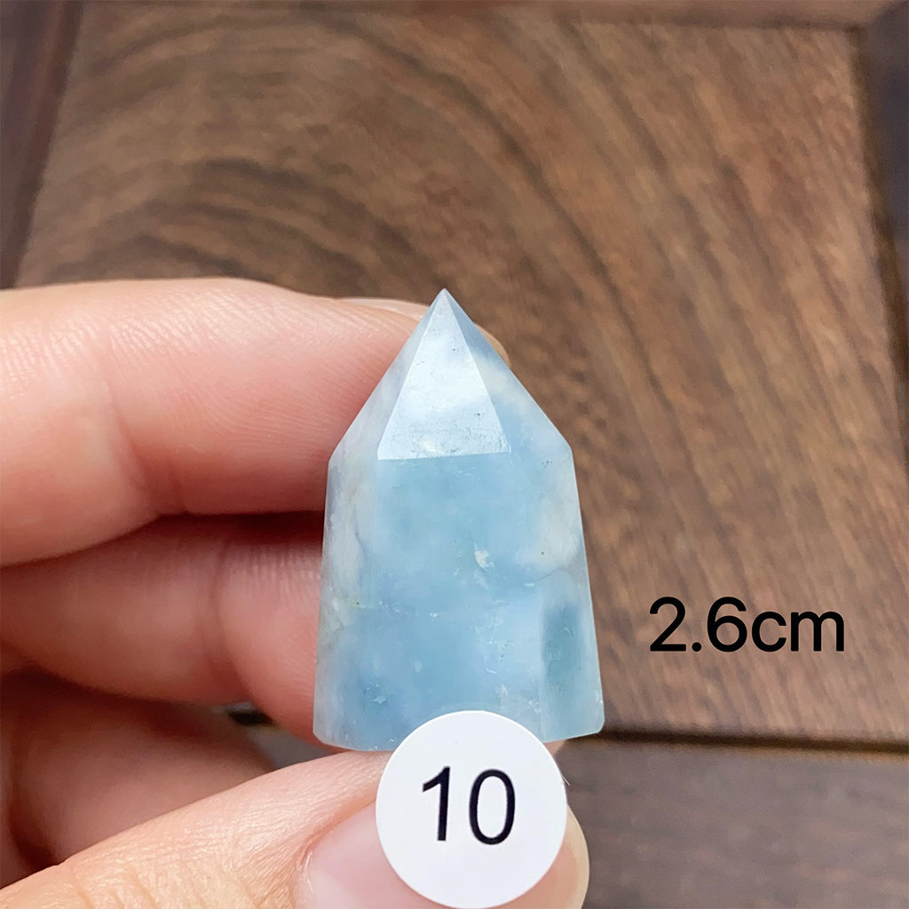 Natural Small-Sized  Crystal Aquamarine Tower