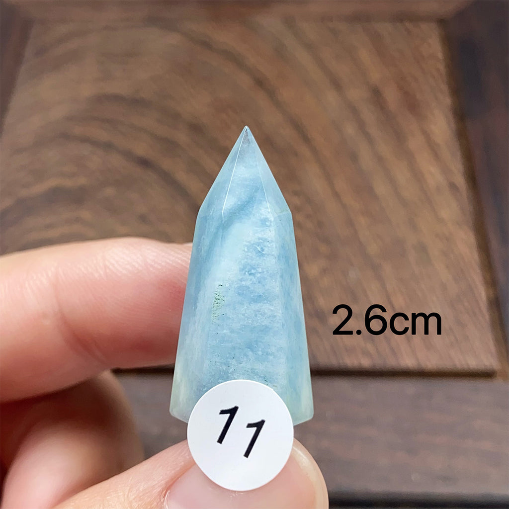 Natural Small-Sized  Crystal Aquamarine Tower