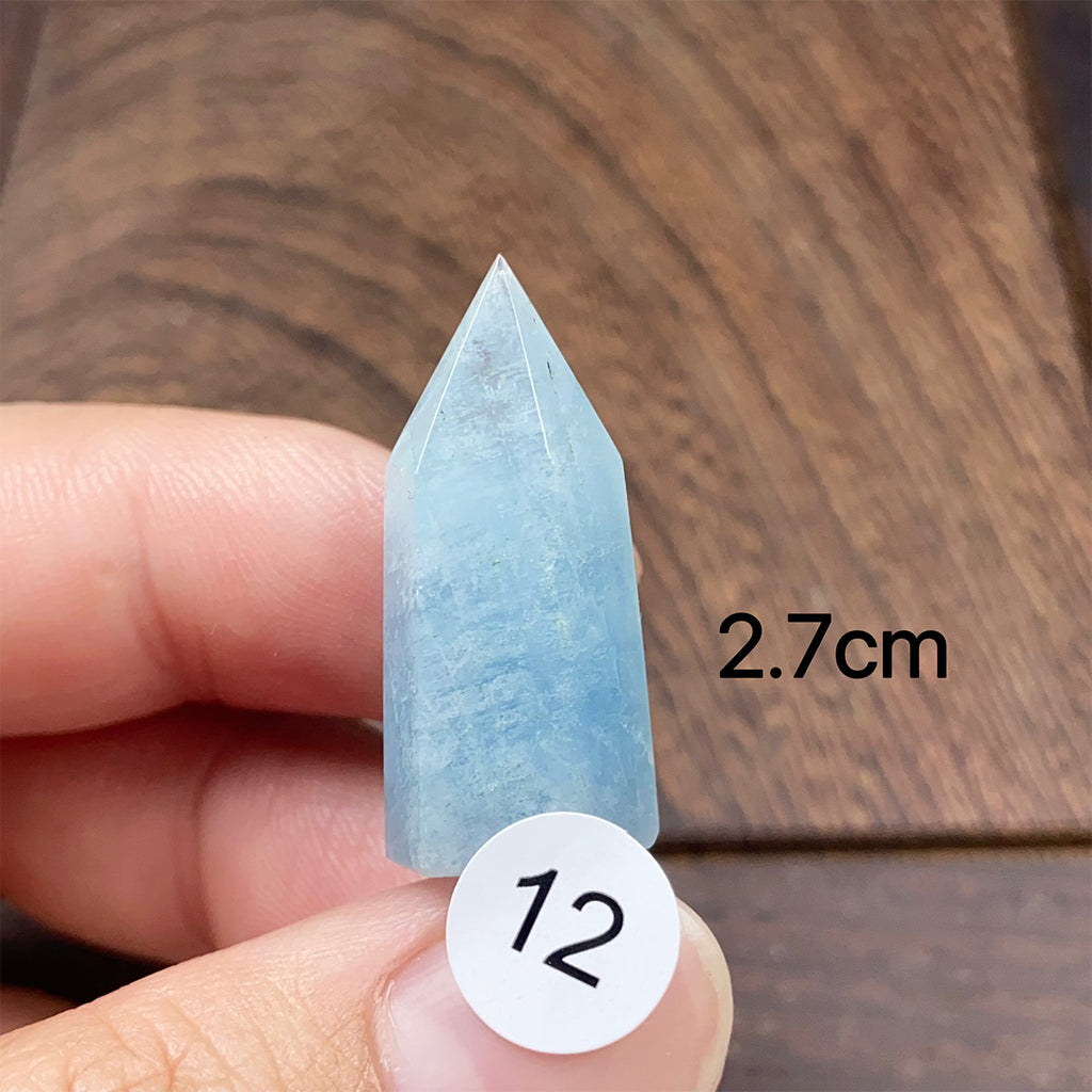 Natural Small-Sized  Crystal Aquamarine Tower