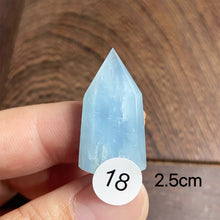 Load image into Gallery viewer, Natural Small-Sized  Crystal Aquamarine Tower