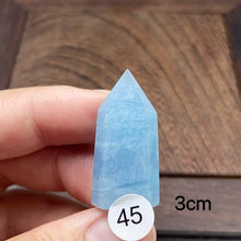 Load image into Gallery viewer, Natural Small-Sized  Crystal Aquamarine Tower