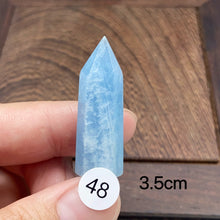 Load image into Gallery viewer, Natural Small-Sized  Crystal Aquamarine Tower