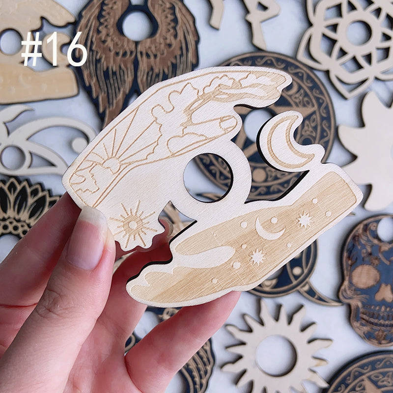 Different Styles Wooden Sphere Stand