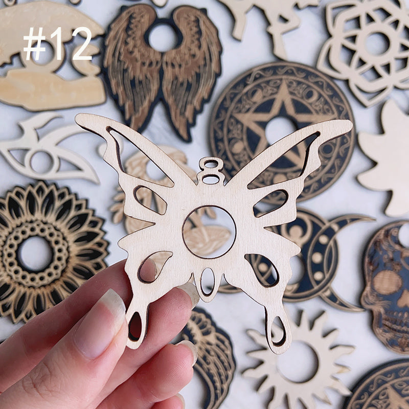 Different Styles Wooden Sphere Stand