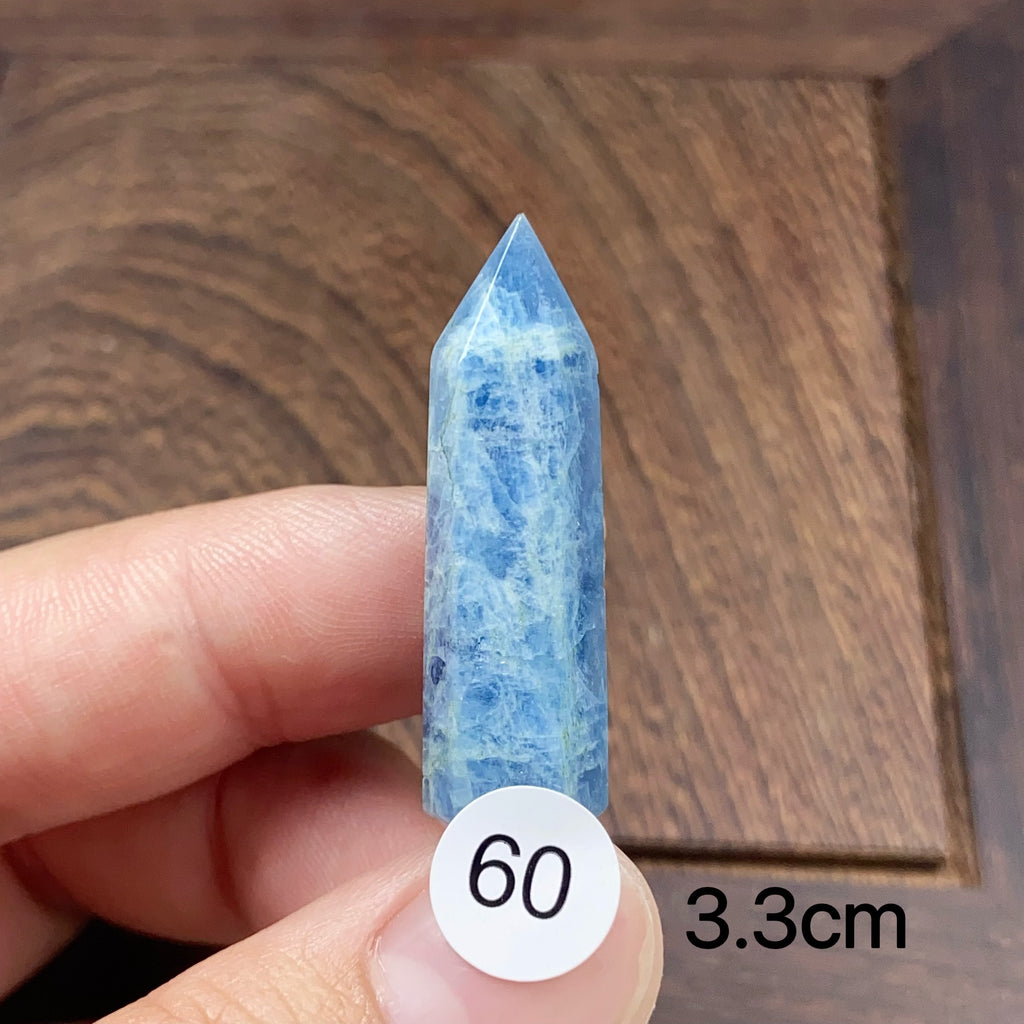 Natural Small-Sized  Crystal Aquamarine Tower