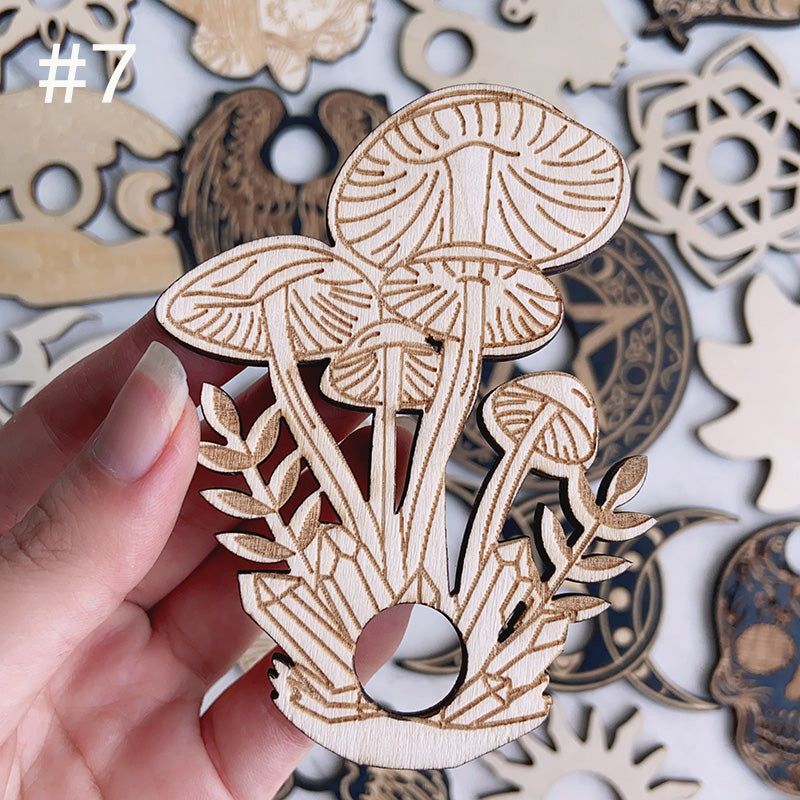 Different Styles Wooden Sphere Stand