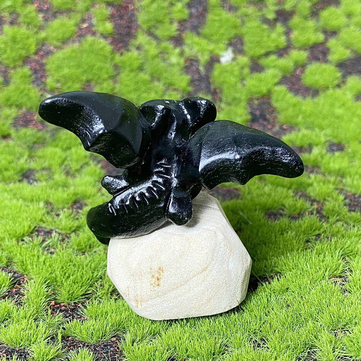 Natuarl Obsidian Crystal Carved Toothless Baby