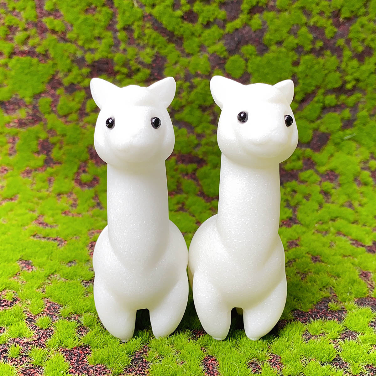 Natural  Crystal Raw Stones White Jade  Carved Snowman Christmas