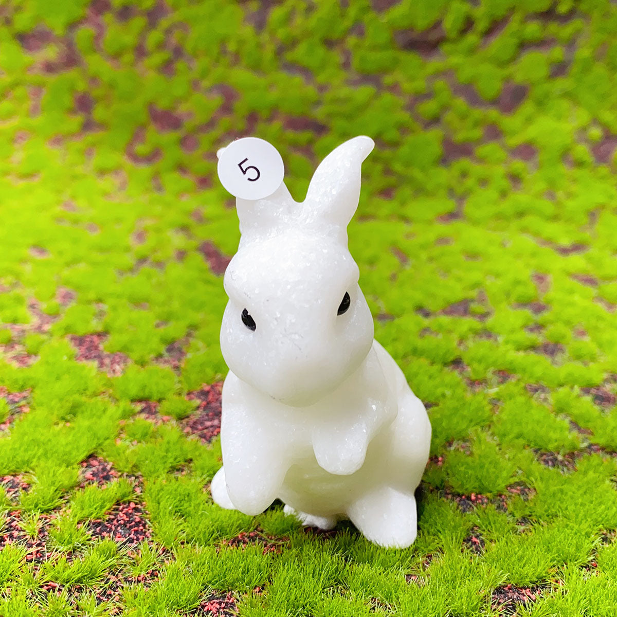 Natural  Crystal Raw Stones White Jade  Carved Snowman Christmas