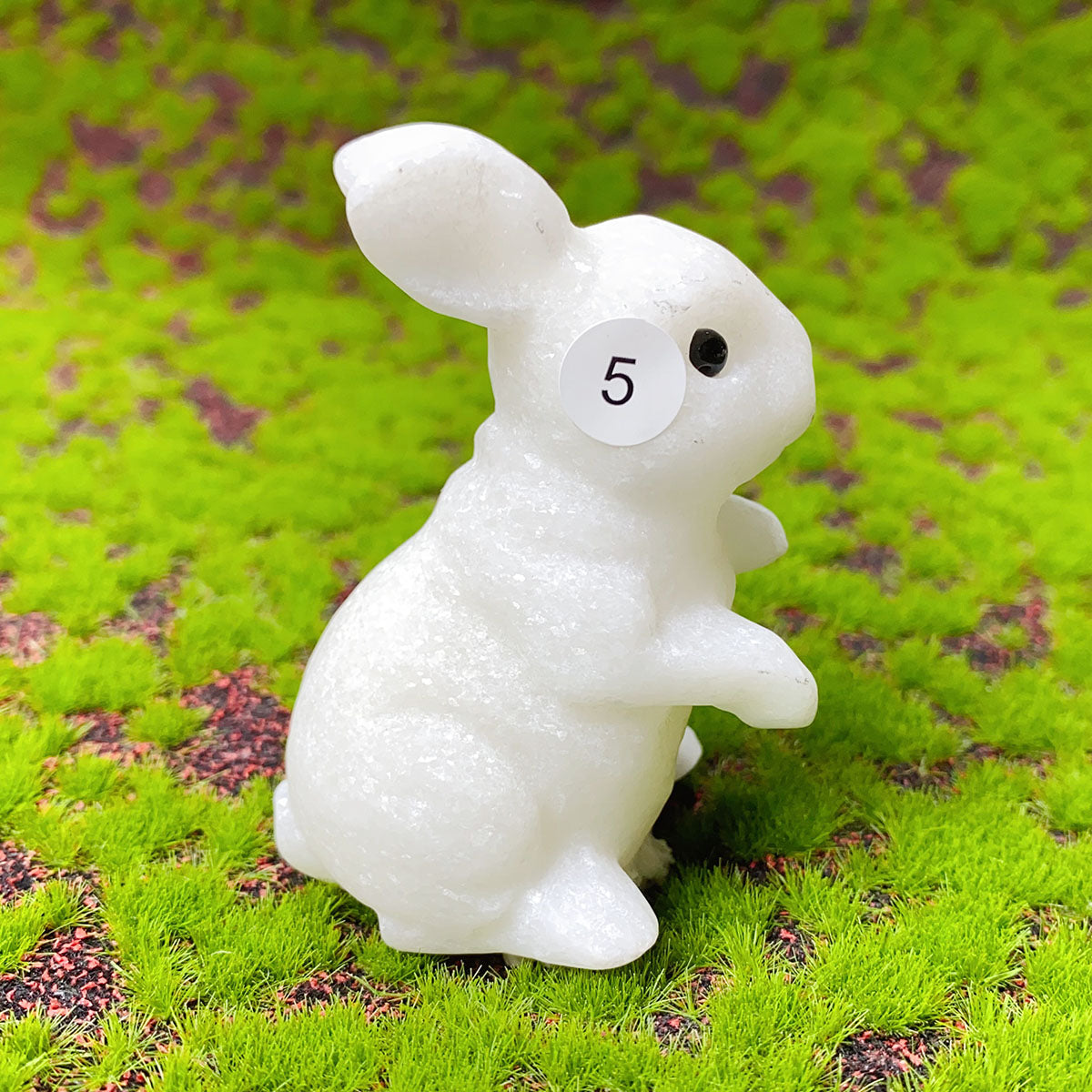 Natural  Crystal Raw Stones White Jade  Carved Snowman Christmas