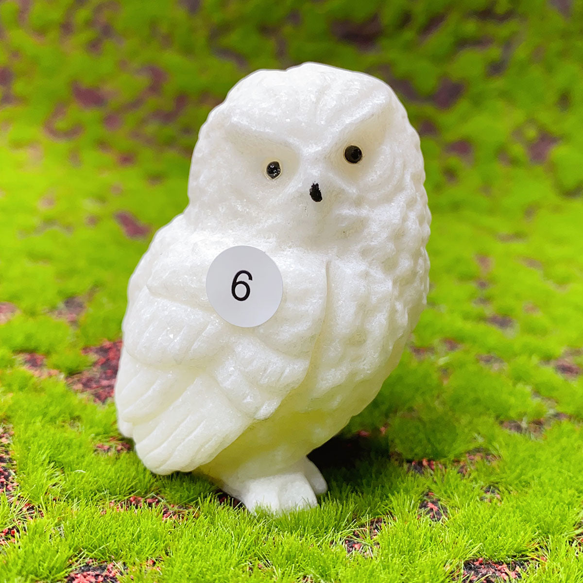 Natural  Crystal Raw Stones White Jade  Carved Snowman Christmas