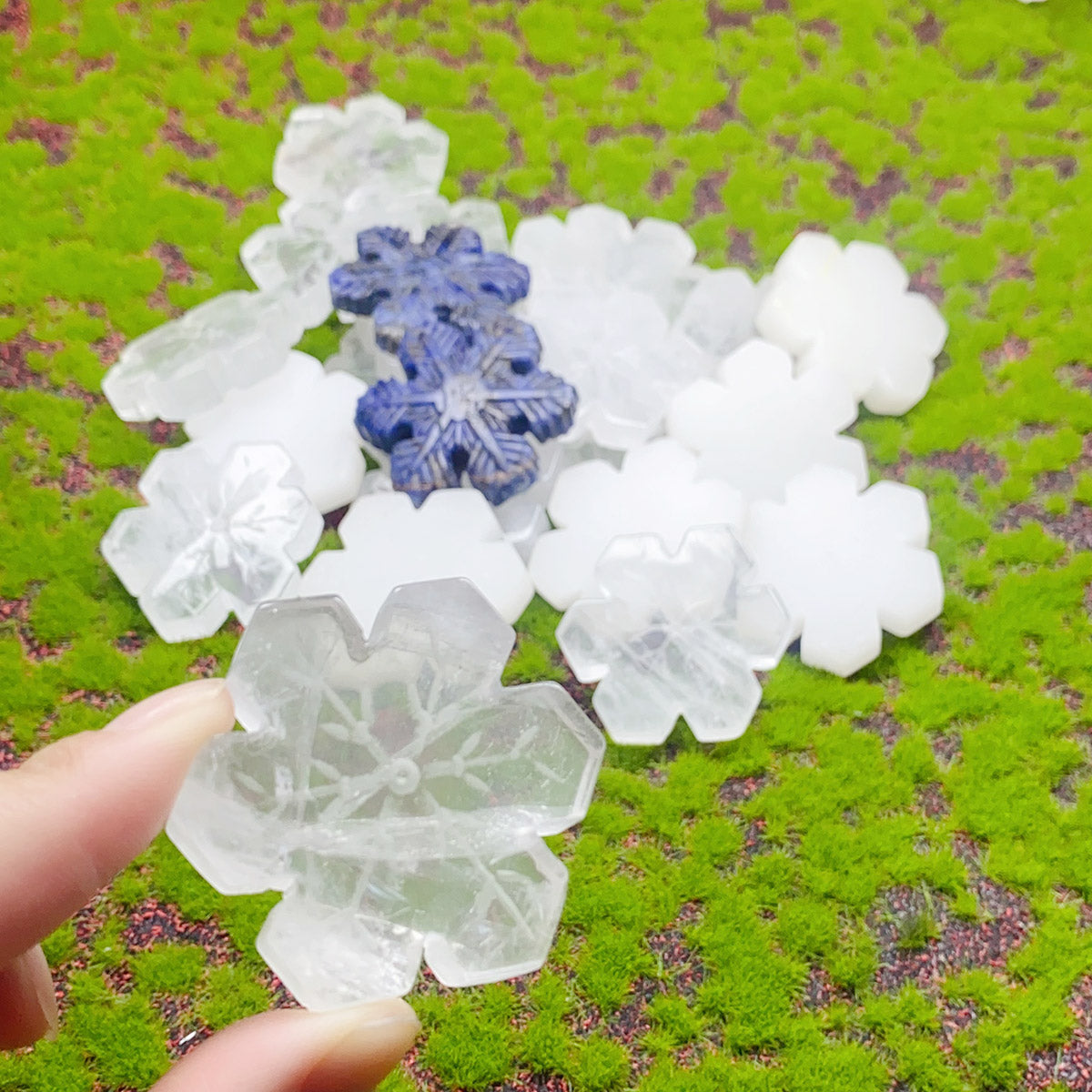 Natural Clear Quartz   Crystal Carving Snowflake Christmas