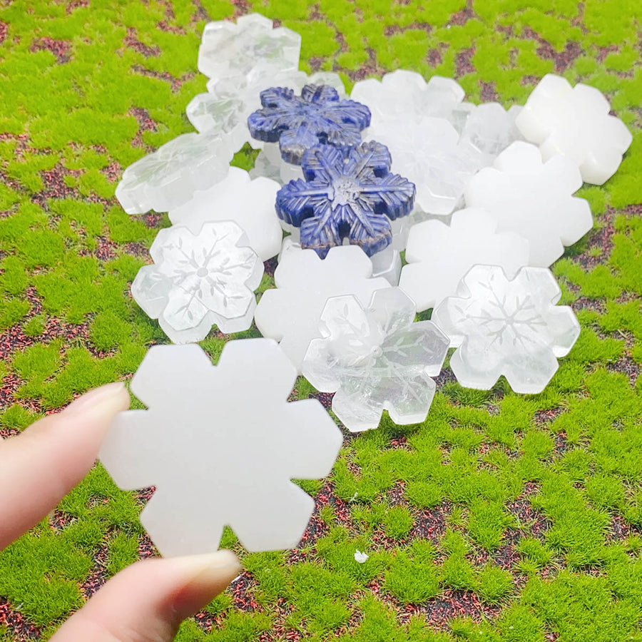Natural Clear Quartz   Crystal Carving Snowflake Christmas