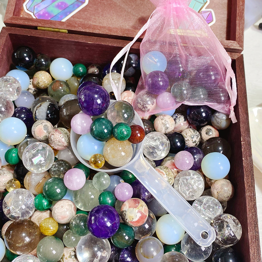 Crystals Sphere Confetti Scoop
